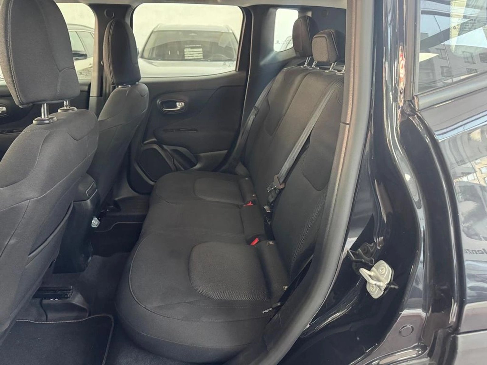 JEEP RENEGADE SPORT 1.8 2022 - Imagen 14 de 20