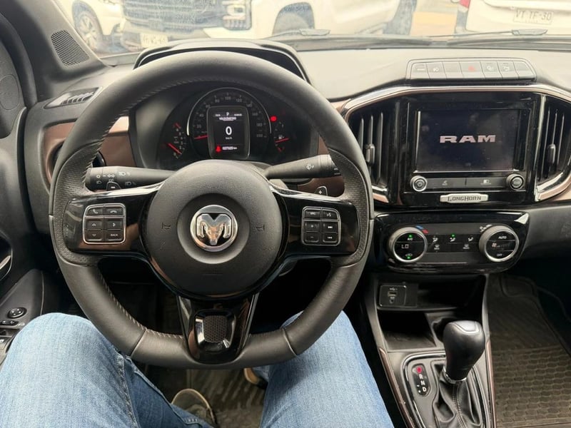 RAM 700 LONGHORN 1.3 A.T. 2023 - Imagen 9 de 11