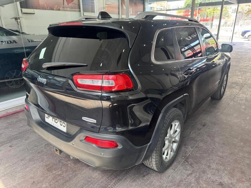 Jeep CHEROKEE LONGITUD 4X4 2.4 2017 - Imagen 4 de 12