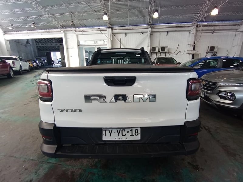 RAM 700 SLT CS 1.3 2025 - Imagen 6 de 13