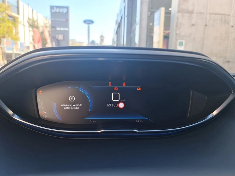 Peugeot 3008 Active Pack Puretech 130 2025 - Imagen 12 de 14