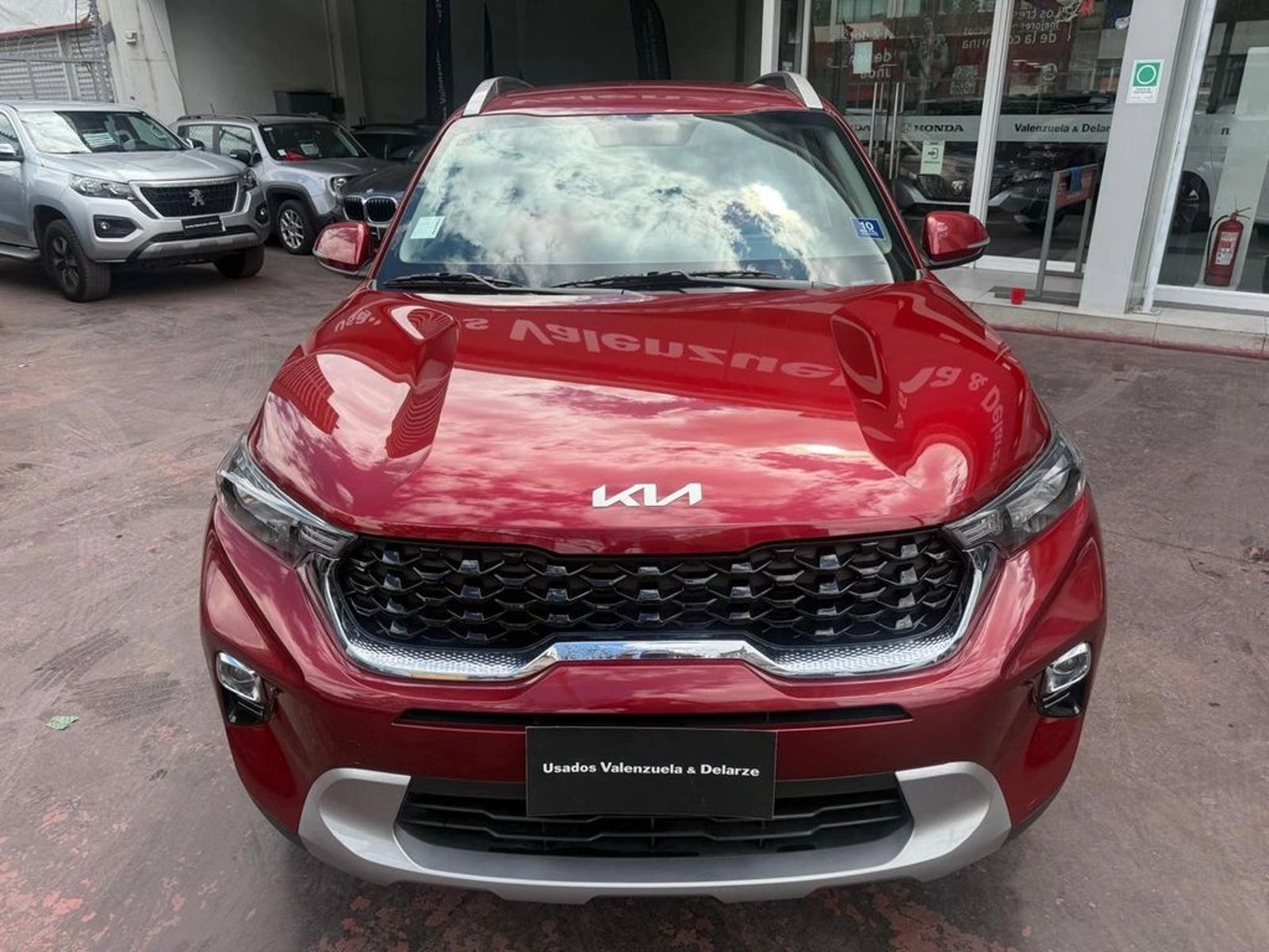 Kia SONET EX 1.5L 6MT(2110) 2023 - Foto 2 de 13