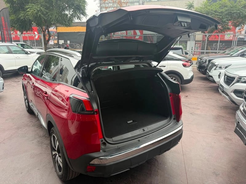 Peugeot 3008 Allure BlueHDi 130 EAT6 2021 - Imagen 7 de 13
