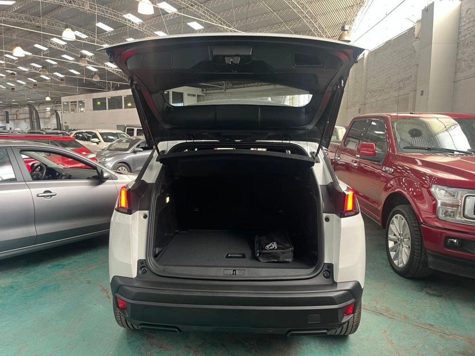 Peugeot 3008 Active Pack Puretech 130 2026 - Imagen 7 de 15