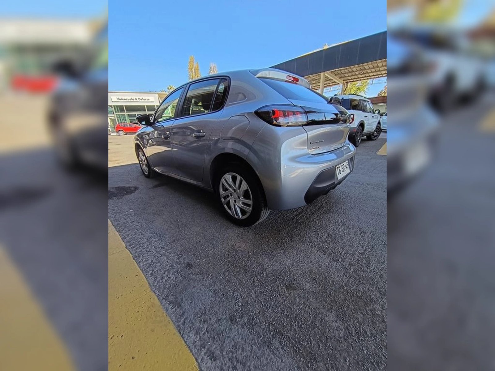 Peugeot 208 Style Puretech 75 2024 - Foto 4 de 11