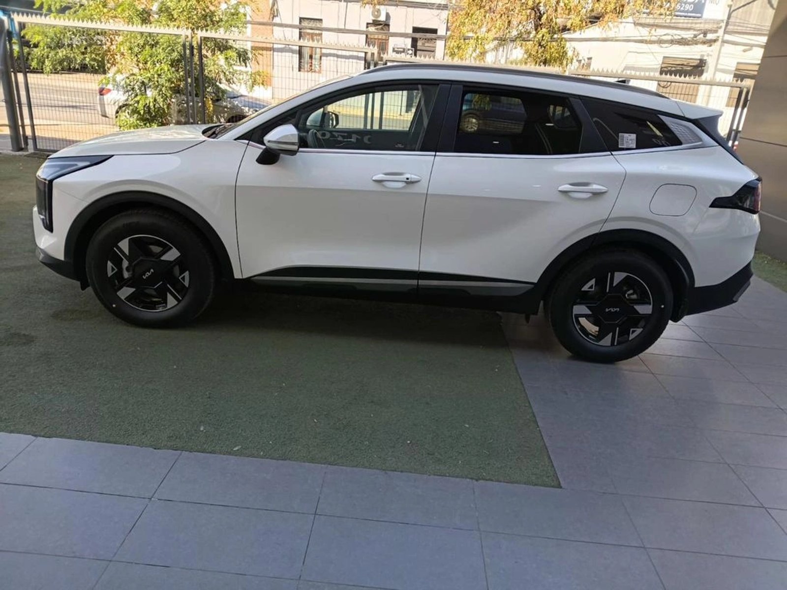 KIA SPORTAGE LX 2.0T 8AT DSL (2422) 2026 - Imagen 10 de 20