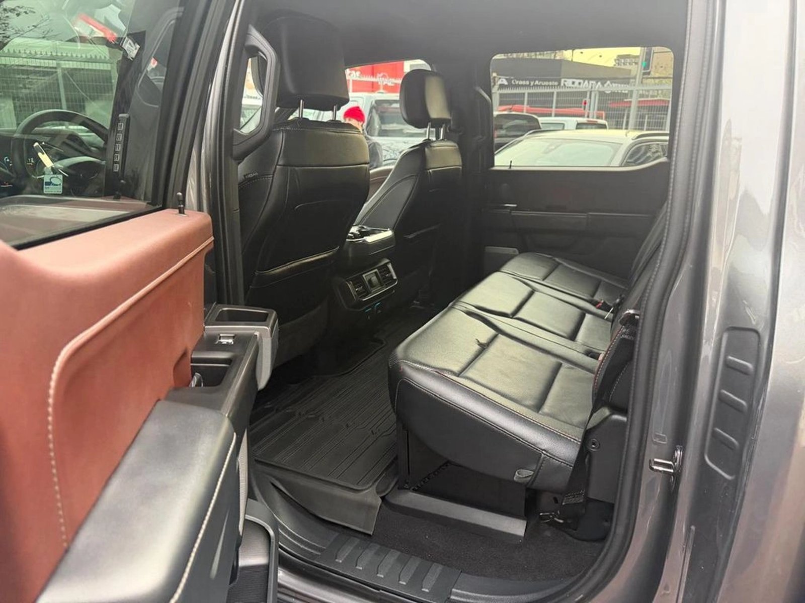 Ford F-150 5.0 LARIAT SPORT CC DOB. CAB. 4X4 AT 4P 2024 - Imagen 13 de 14