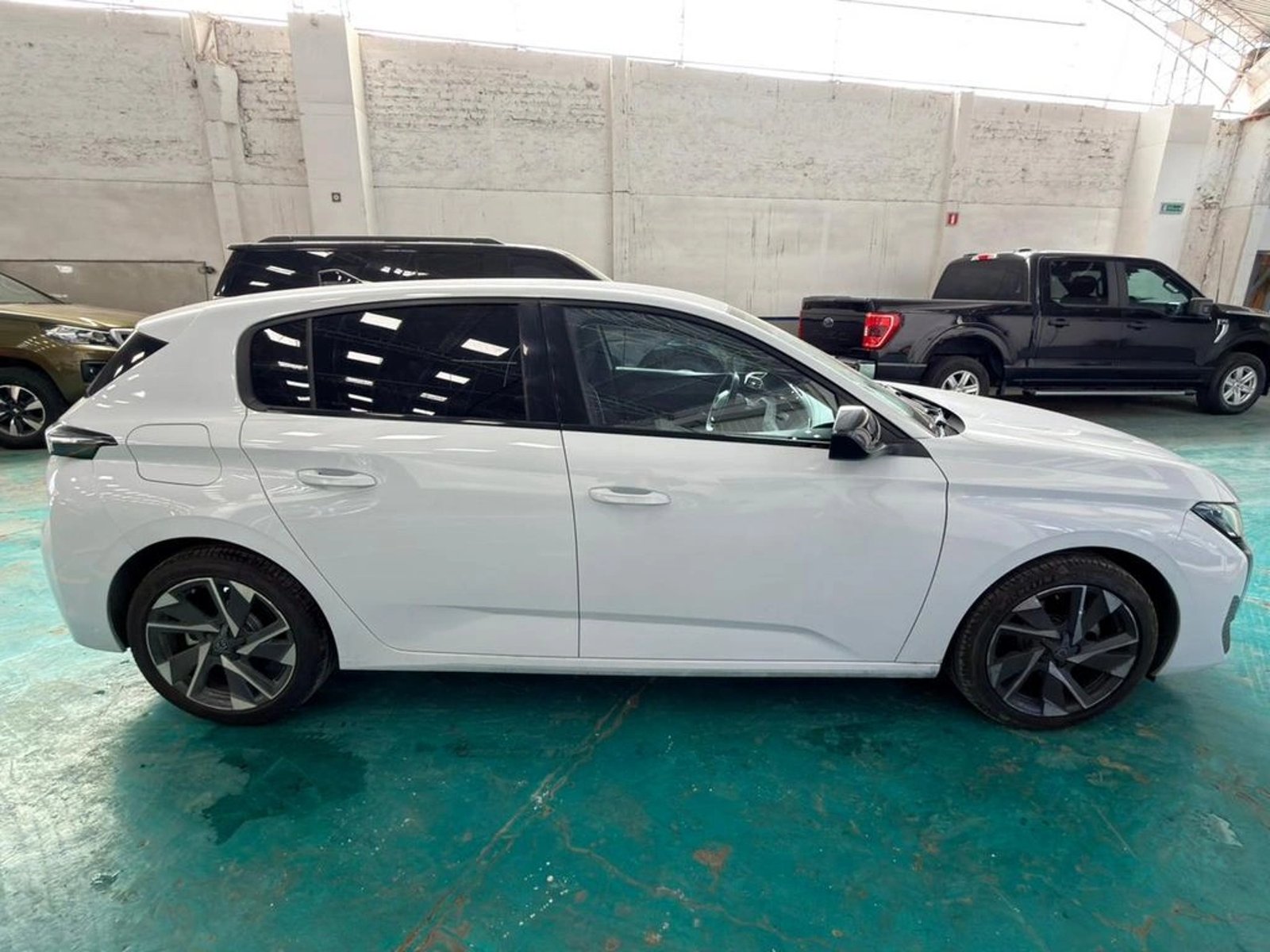 PEUGEOT 308 Allure Pack Puretech 130 EAT8 PRS 2026 - Imagen 7 de 18