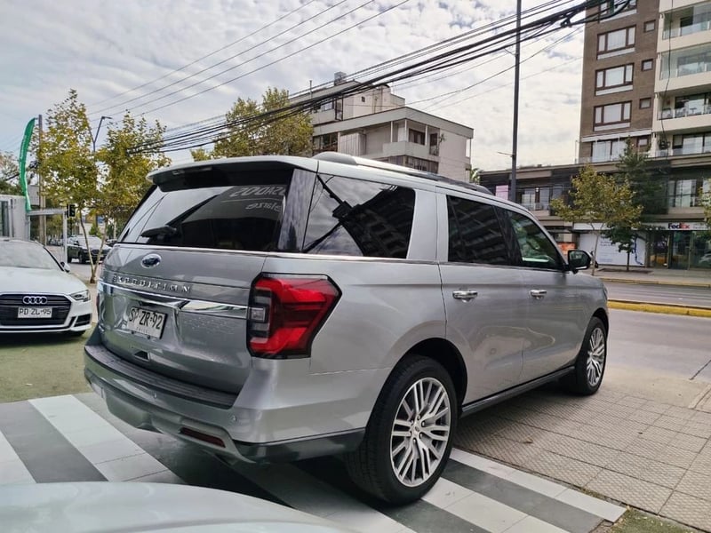 Ford EXPEDITION 3.5 LIMITED 4WD AT 5P 2023 - Imagen 7 de 20