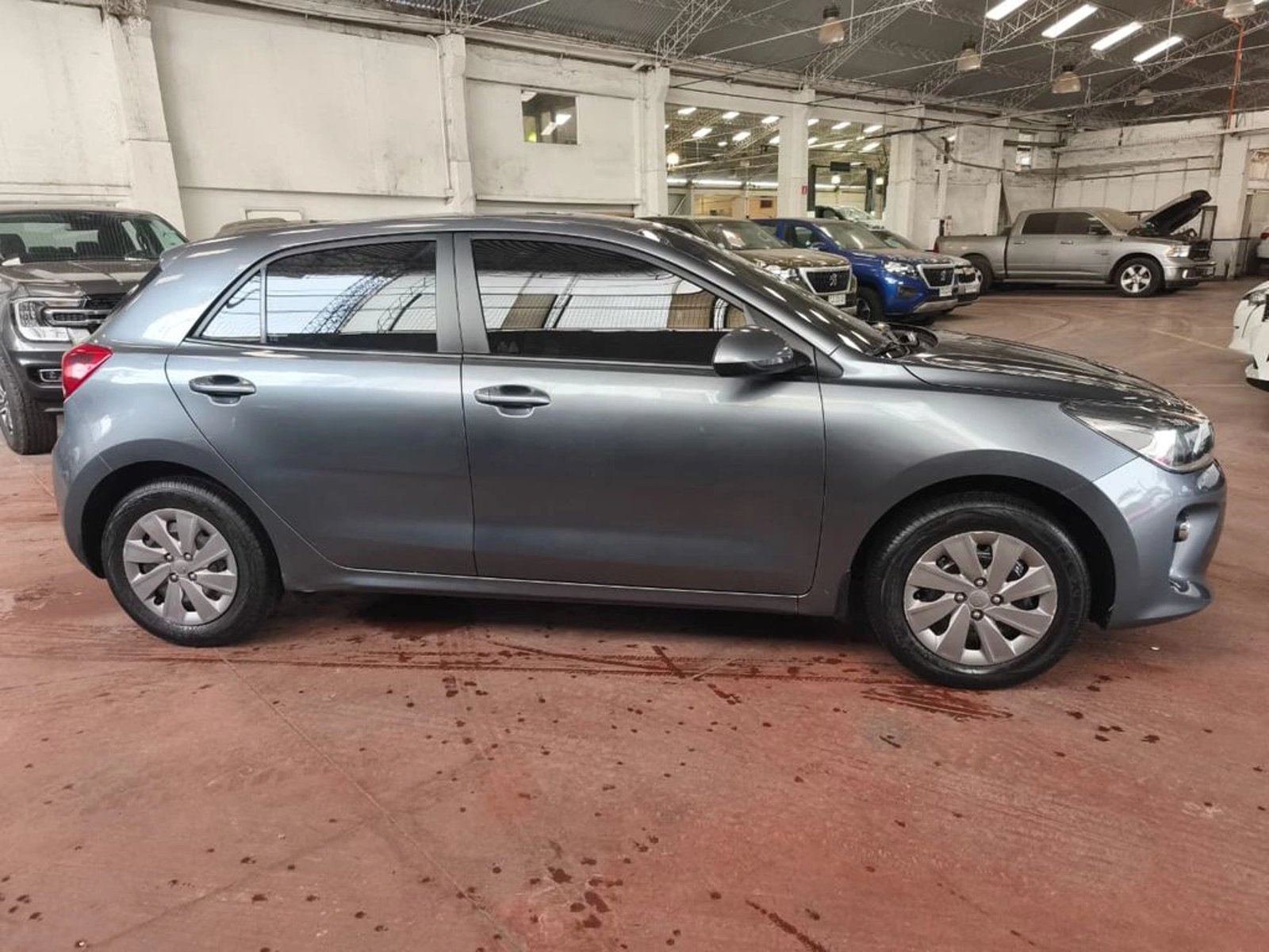 Kia RIO 5 EX 1.4 2020 - Foto 4 de 13