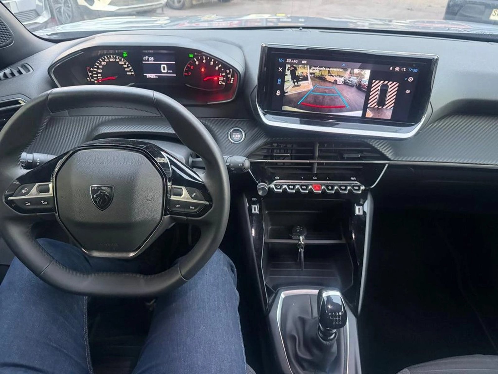 Peugeot 2008 Active Pack Puretech 130 2024 - Imagen 10 de 13
