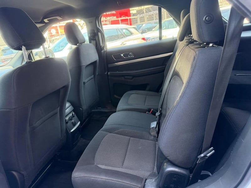 Ford EXPLORER XLT 3.5 4x2 3R. 2018 - Imagen 12 de 13