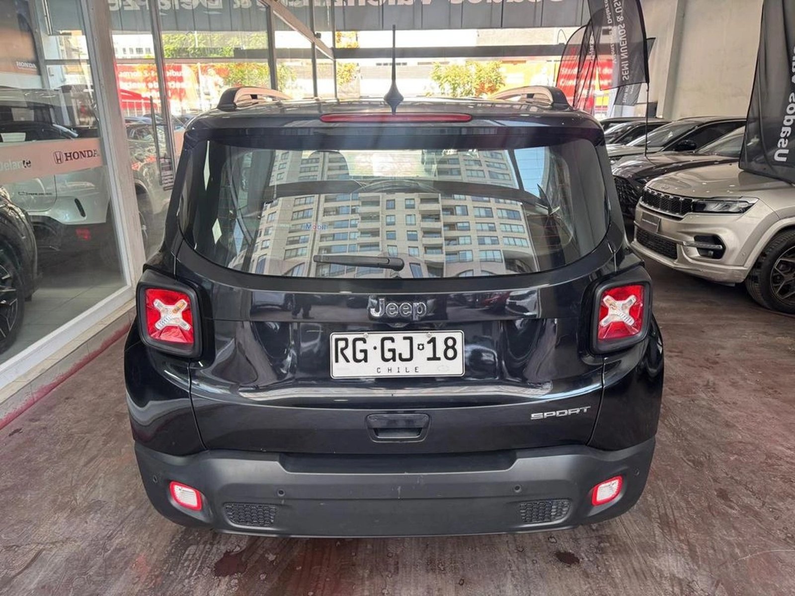 Jeep RENEGADE SPORT 1.8 2022 - Foto 5 de 15