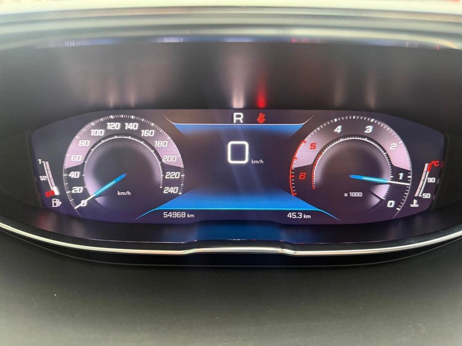 Peugeot 3008 ALLURE BLUE HDI HP 1.5 AUT 2021 - Imagen 9 de 12