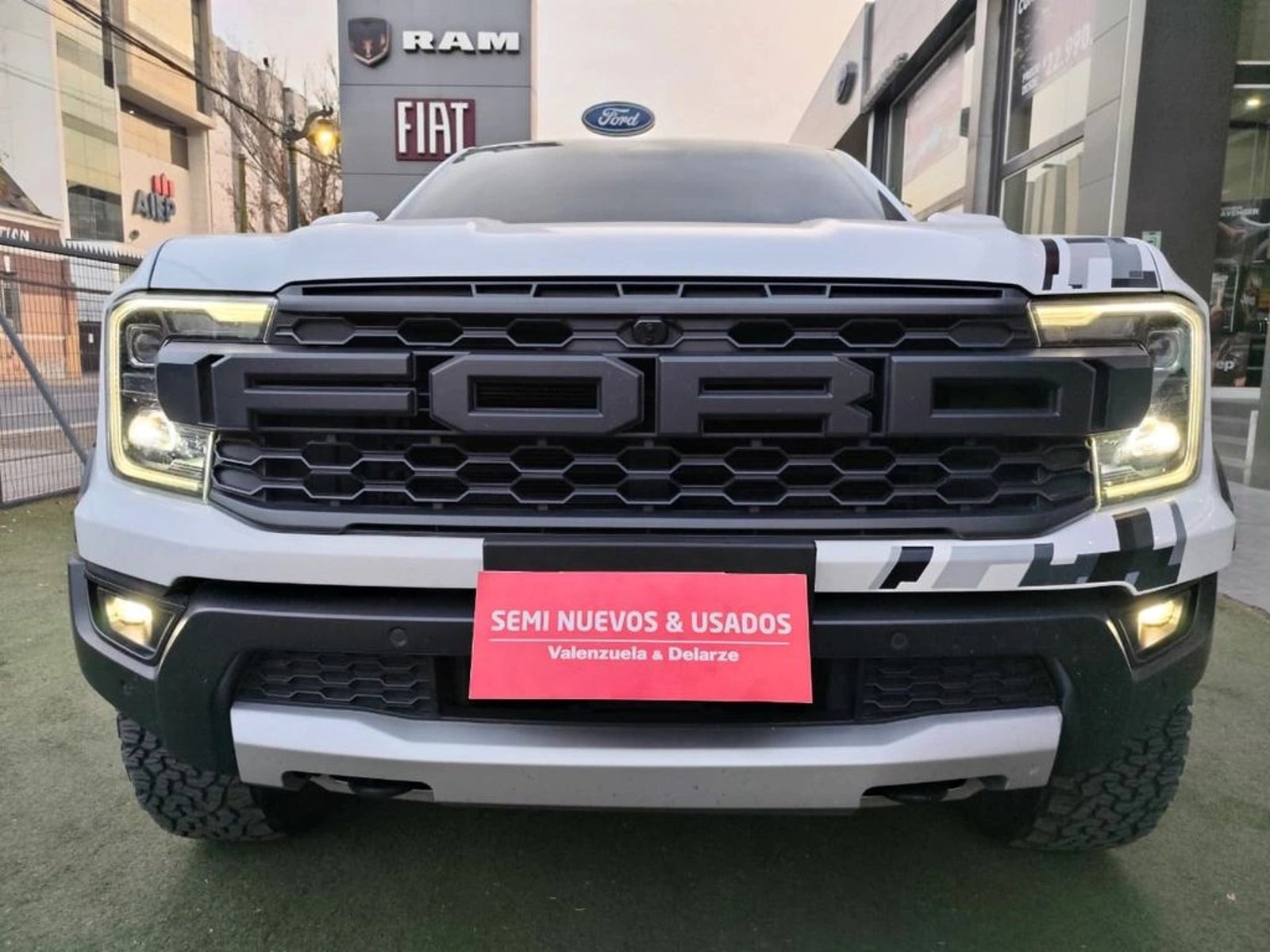 Ford RANGER Raptor 3.0 4WD 2025 - Foto 3 de 20