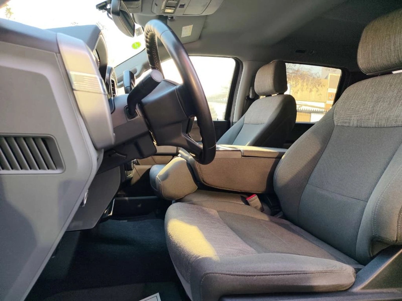 Ford F-150 XLT 4X4 5.0 AUT 2024 - Imagen 9 de 17