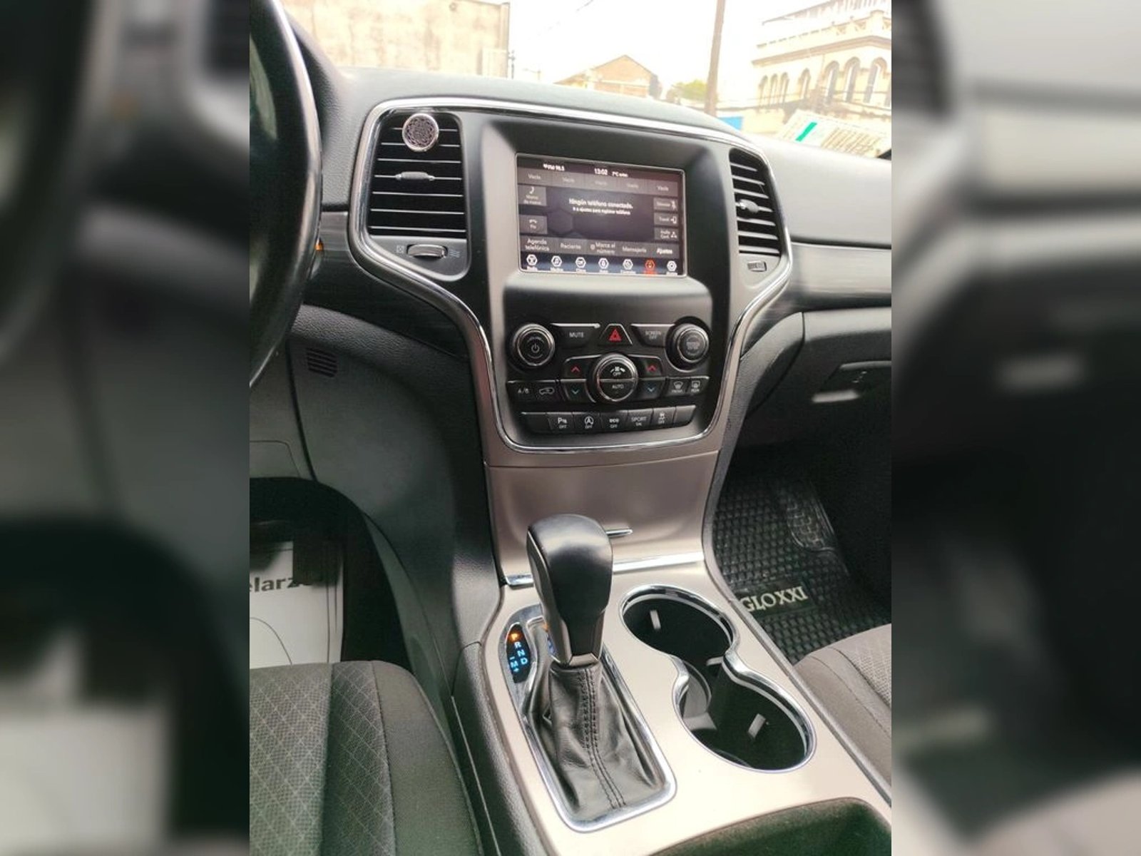Jeep GRAND CHEROKEE Laredo 4X2 3.6L 2021 - Imagen 12 de 14