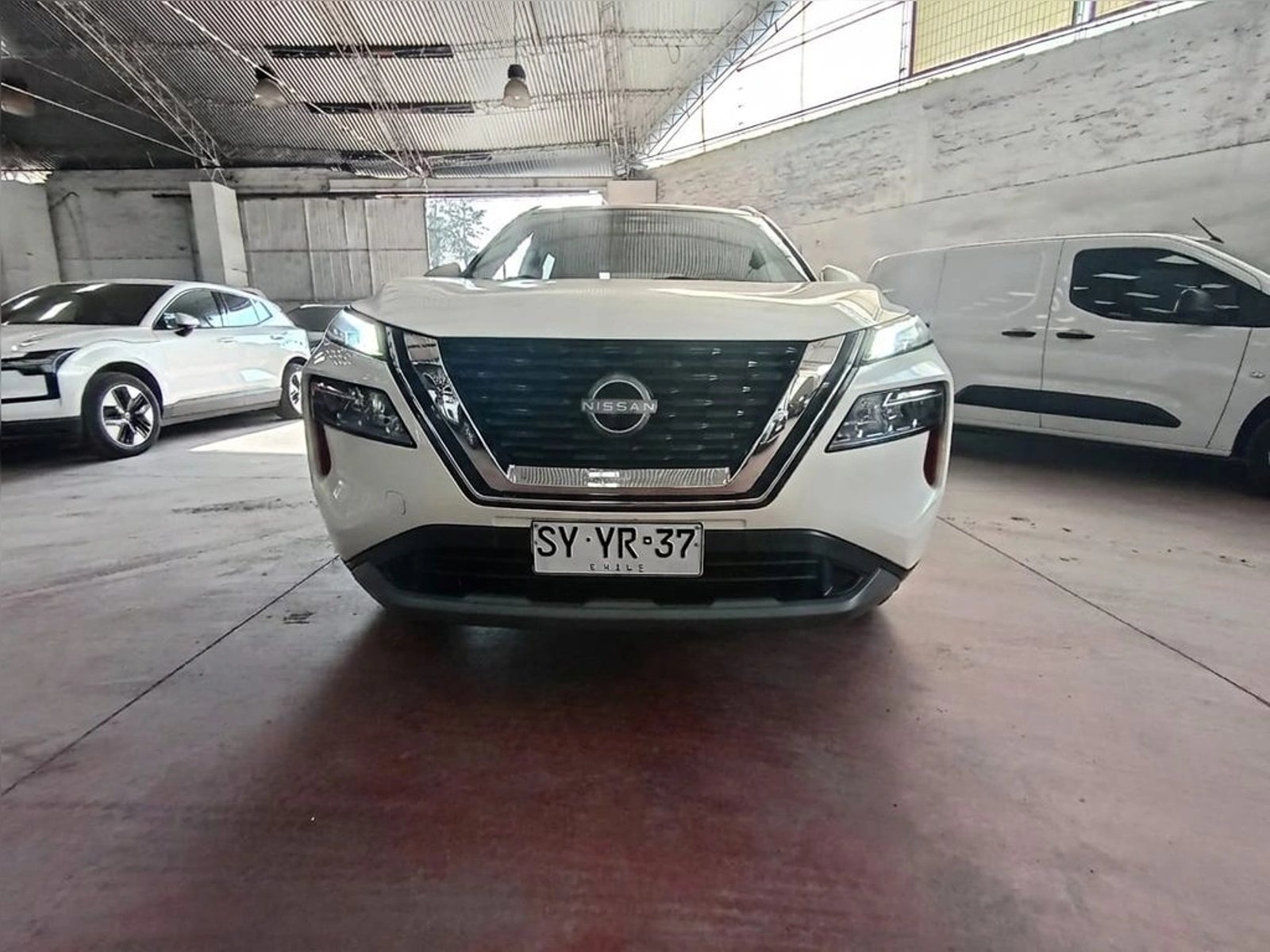 Nissan X-TRAIL 4X2 2.5 AUT 2023 - Foto 2 de 15