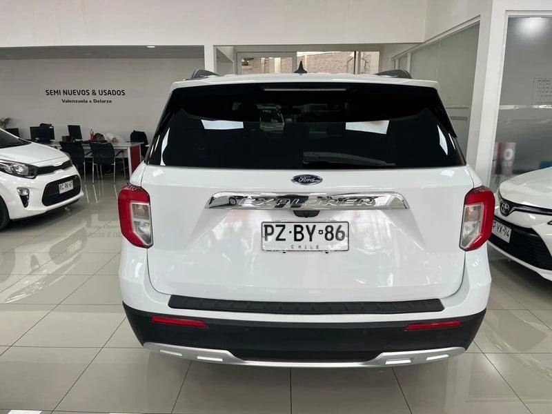 Ford EXPLORER 2.3 XLT ECOBOOST 4X2 AT 5P 2021 - Imagen 5 de 9