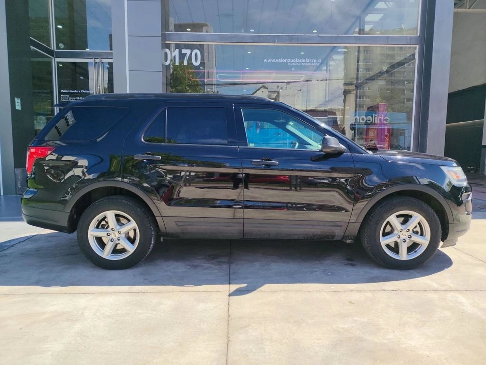 Ford EXPLORER 2.3 AT 2019 - Foto 4 de 16