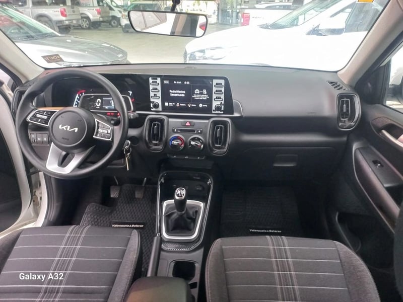 Kia SONET EX 1.5L 6MT (2373) 2025 - Imagen 9 de 10