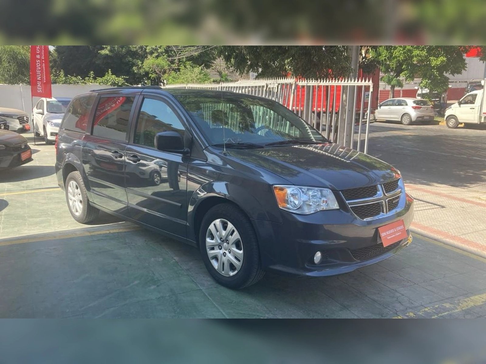 DODGE GRAND CARAVAN 2014 - Imagen 6 de 13