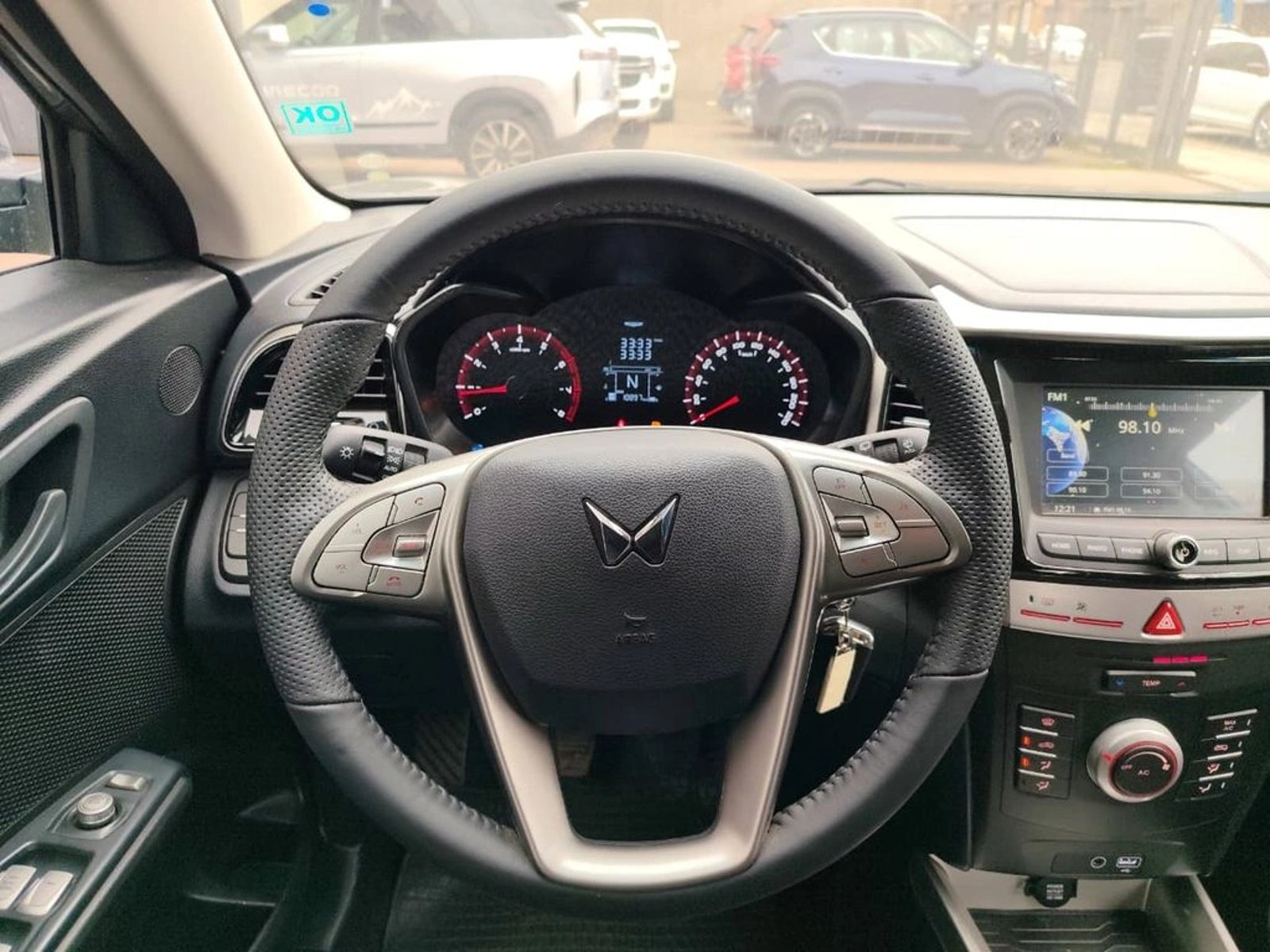 Mahindra XUV 300 1.2 2025 - Imagen 12 de 15