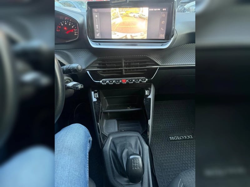Peugeot 208 75 HP MT 1.2 2023 - Imagen 10 de 12