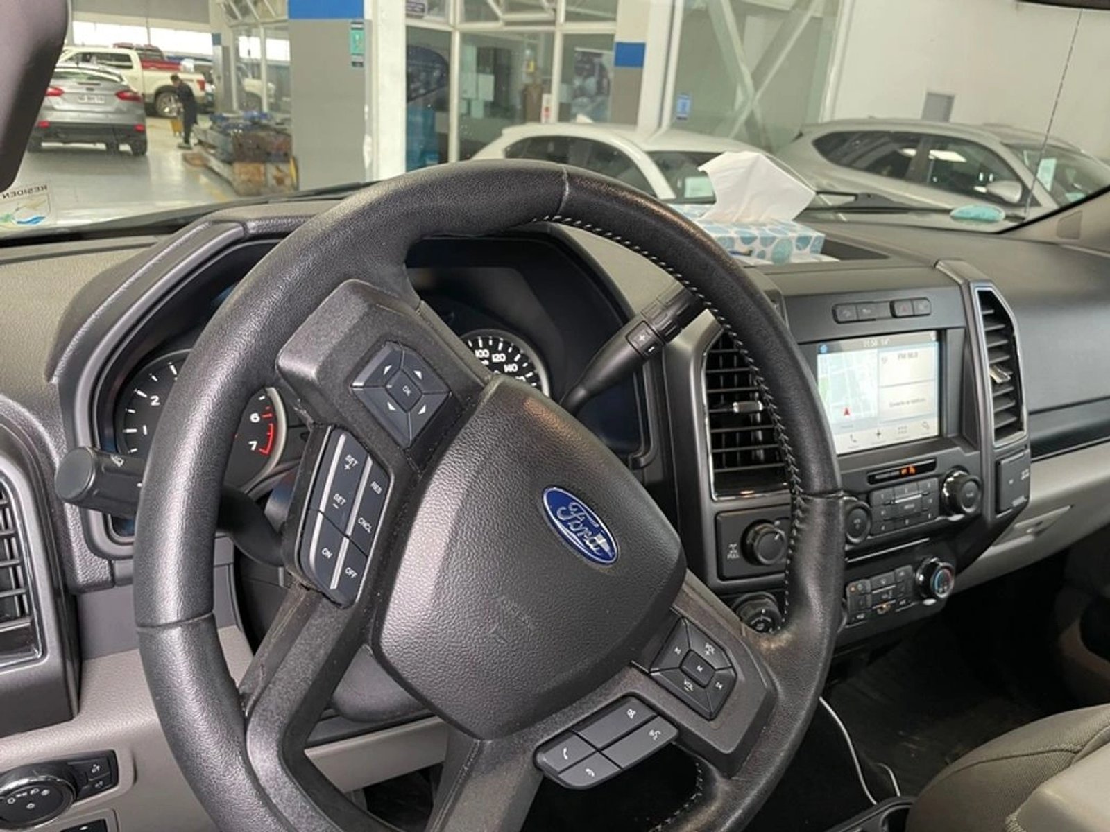 Ford F-150 XLT 4X4 5.0 AUT 2018 - Foto 4 de 6