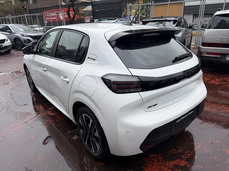 Peugeot 208 MCA Style Puretech 75 2025 - Imagen 6 de 12