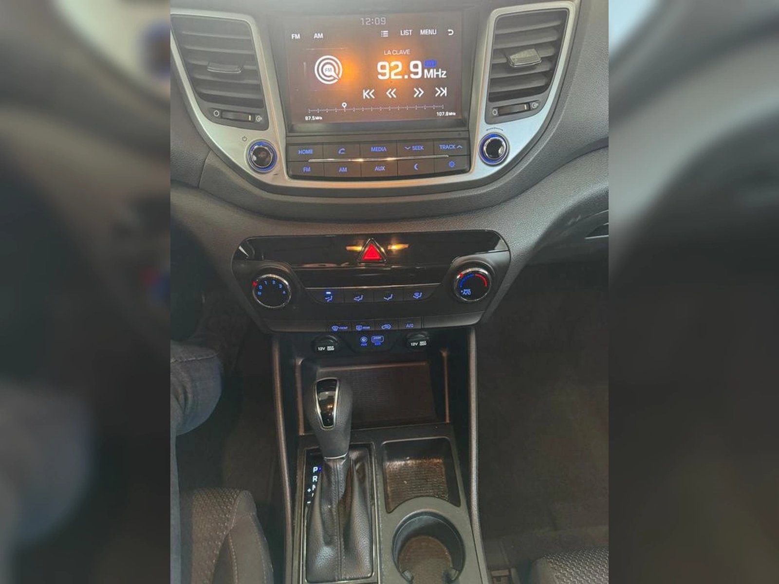 HYUNDAI TUCSON 2.0 GL AT 2WD AC 2018 - Imagen 9 de 15