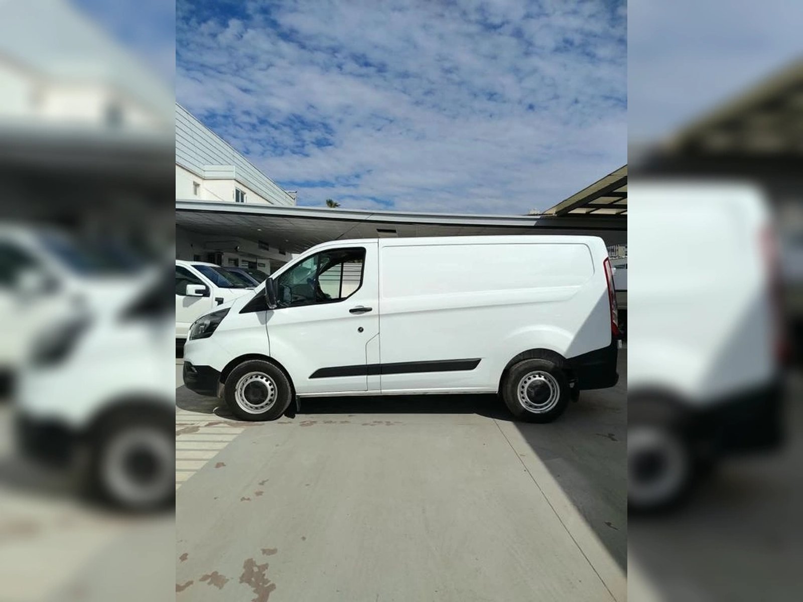 Ford TRANSIT CUSTOM 2.0 2024 - Imagen 8 de 15