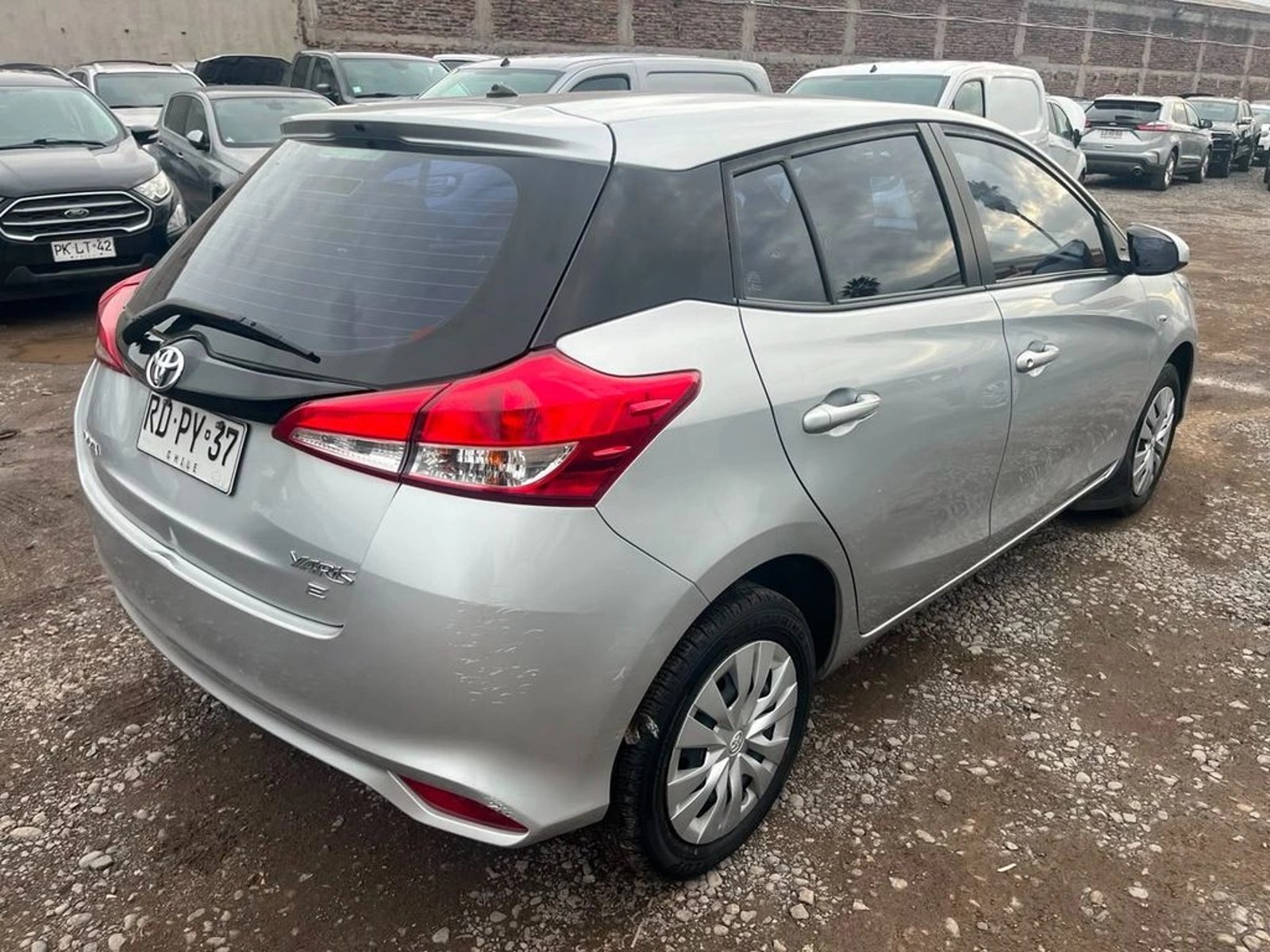 Toyota YARIS SPORT GLE 1.5 2022 - Foto 4 de 9