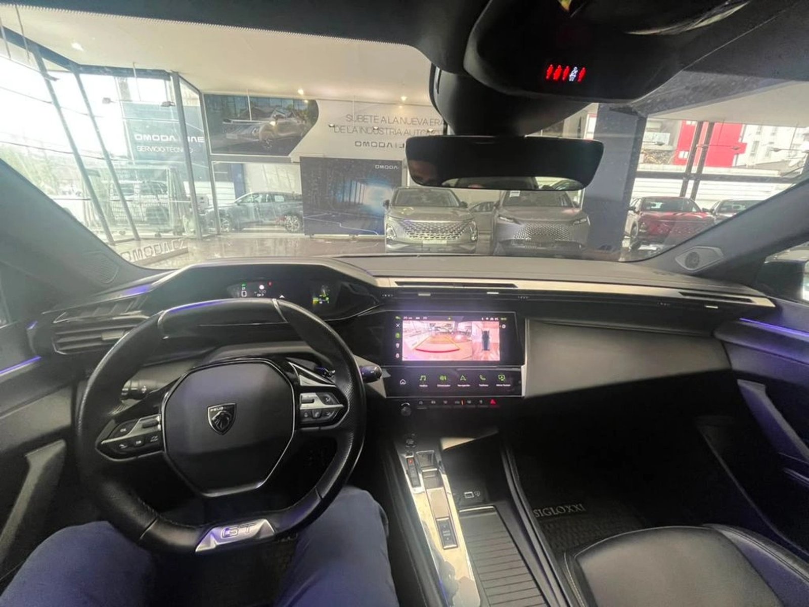 Peugeot 308 PURETECH 1.2 AUT 2023 - Imagen 11 de 15