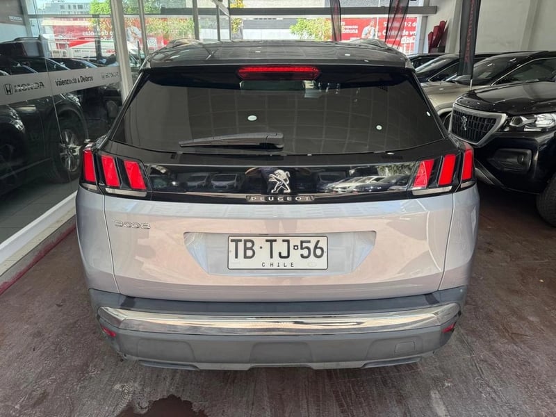 Peugeot 3008 Allure Pack THP 165 EAT6 2024 - Imagen 5 de 13