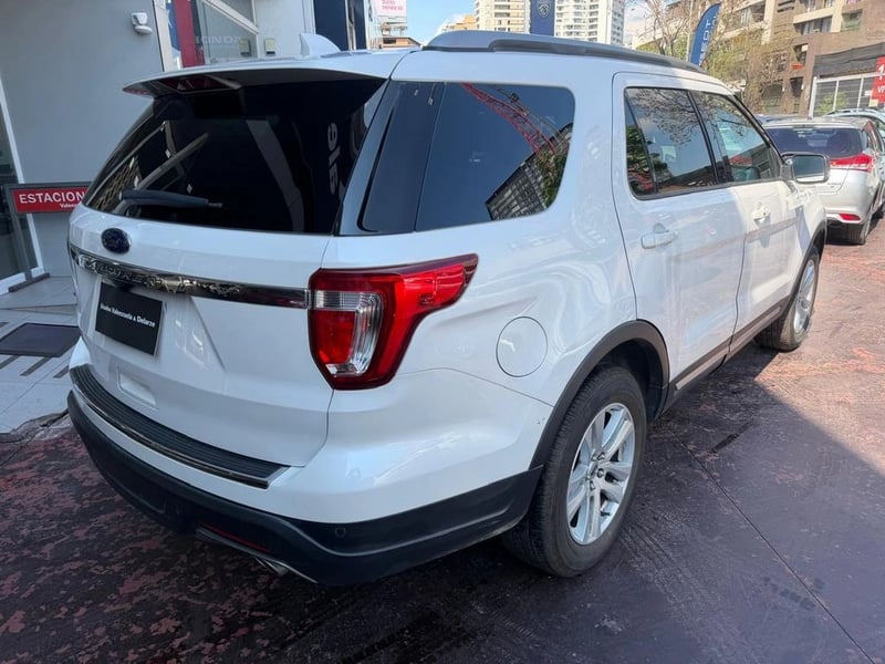 Ford EXPLORER XLT 3.5 4x2 3R. 2018 - Imagen 4 de 13