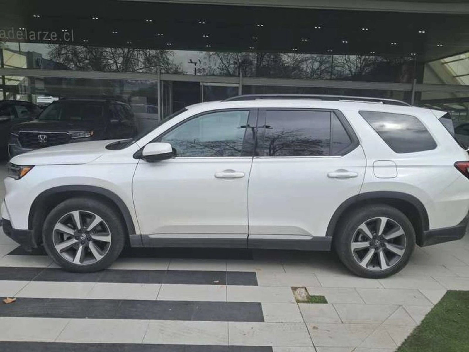Honda PILOT ELITE 3.5 Aut 4x4 2024 - Foto 2 de 5