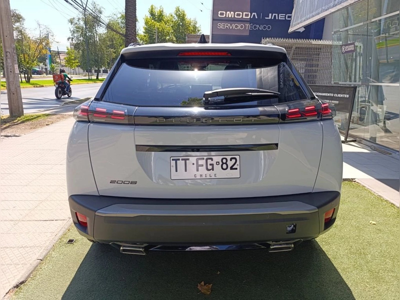 PEUGEOT 2008 MCA Allure Pack Puretech 130 2025 - Imagen 6 de 20