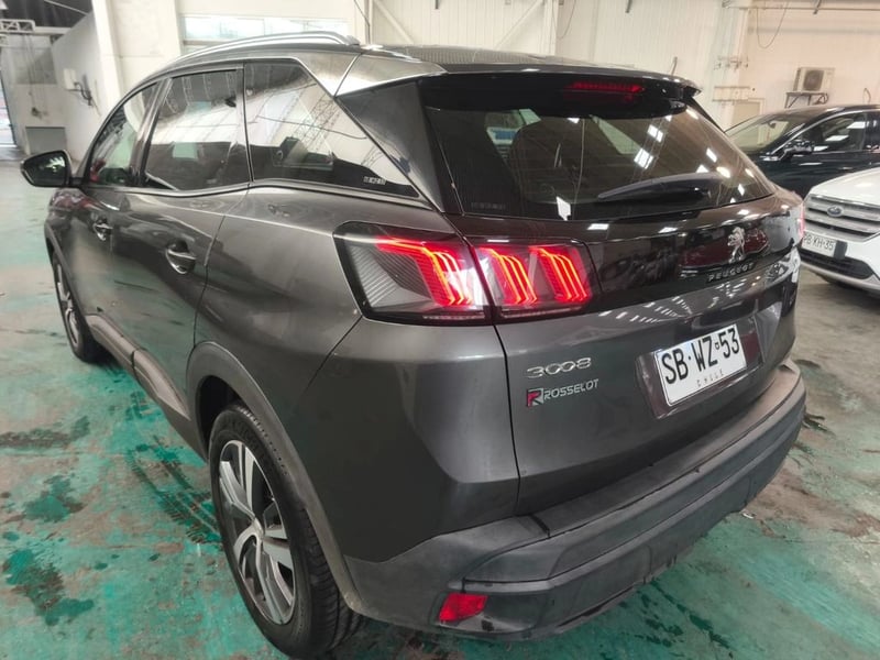 Peugeot 3008 PURETECH 1.2L 2022 - Imagen 4 de 14