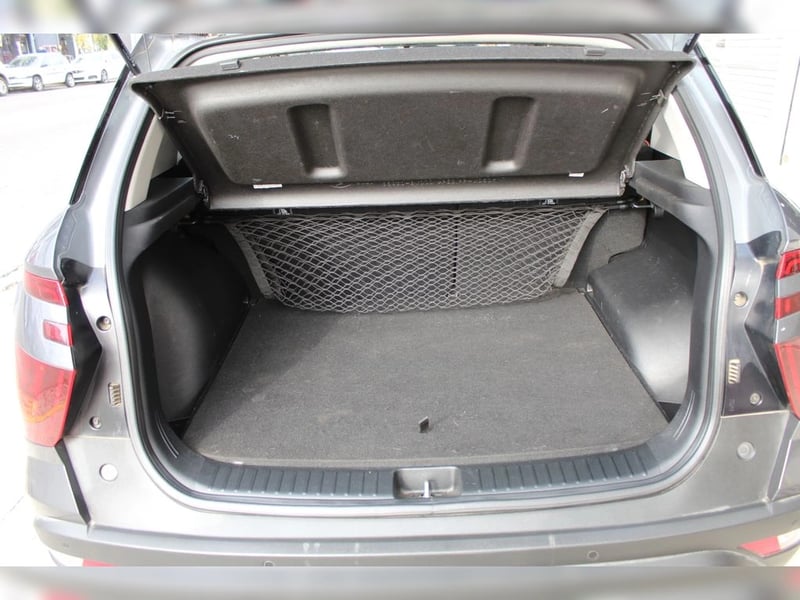 Hyundai CRETA SU2I 1.5 2023 - Imagen 8 de 12