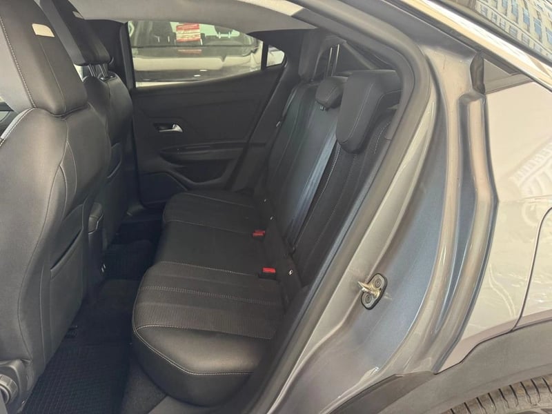Opel MOKKA 1.2T ELEGANCE 4X2 MT6 5P 2022 - Imagen 8 de 11