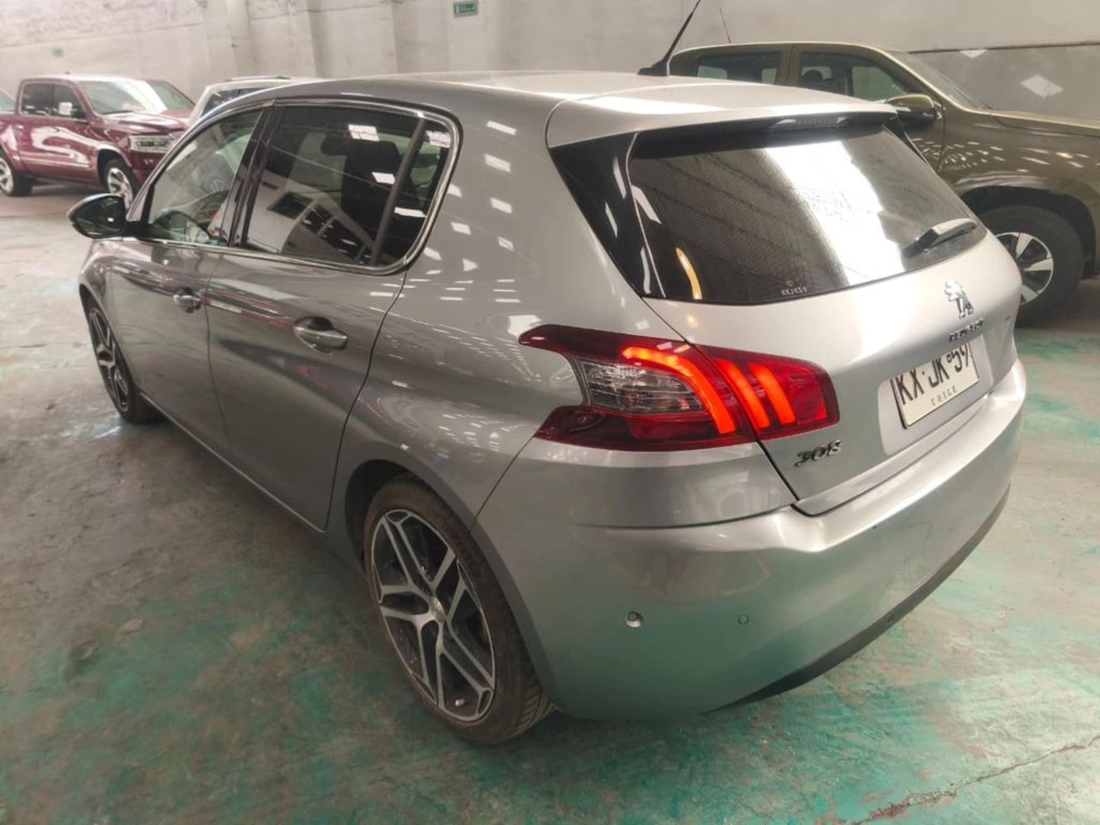 PEUGEOT 308 Feline 1.6 Blue-HDi 120HP EAT6 2019 - Imagen 6 de 18