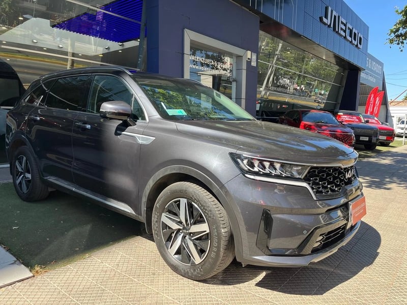 Kia SORENTO 2.5 EX GSL 2WD AT6 5P 2022 - Imagen 8 de 18