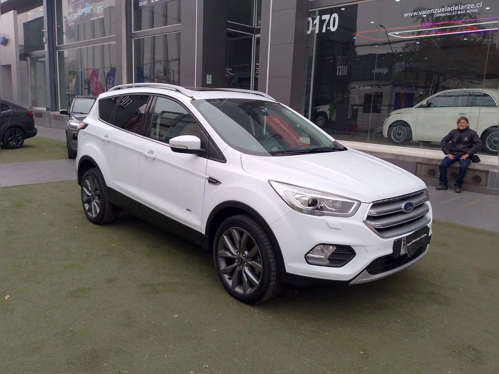 Ford ESCAPE Titanium Diésel AT AWD 2020 - Imagen 3 de 18
