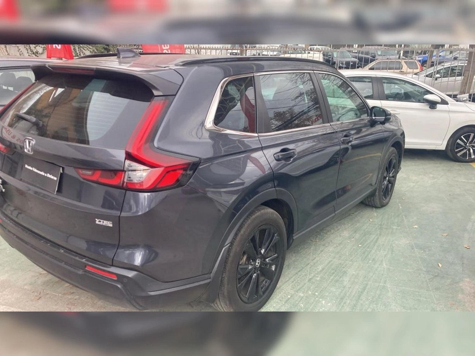 Honda CR-V Touring 1.5 Turbo 4x4 CVT 2023 - Foto 4 de 10