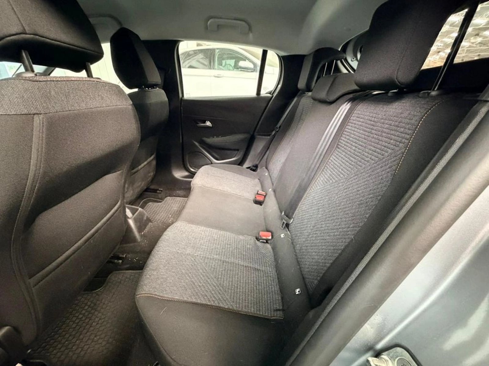 PEUGEOT 208 MCA Style Puretech 75 2026 - Imagen 9 de 18