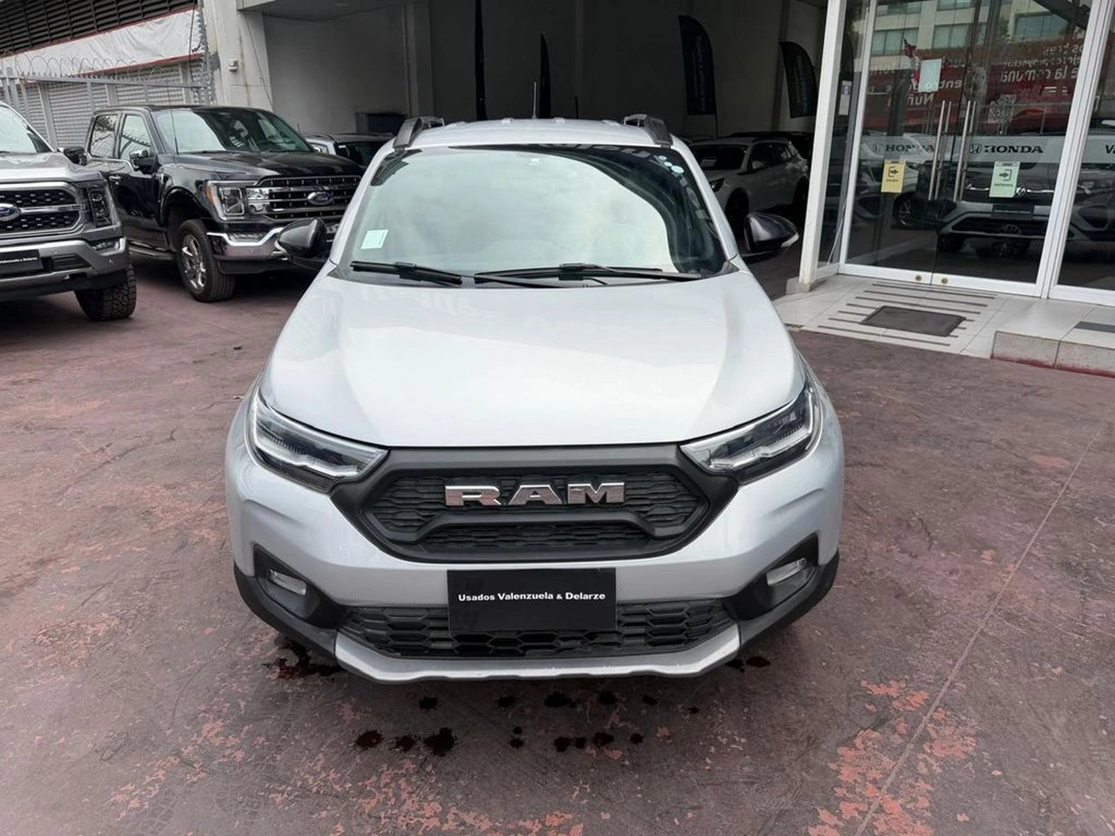 RAM 700 LONGHORN 1.3 A.T. 2023 - Foto 2 de 11