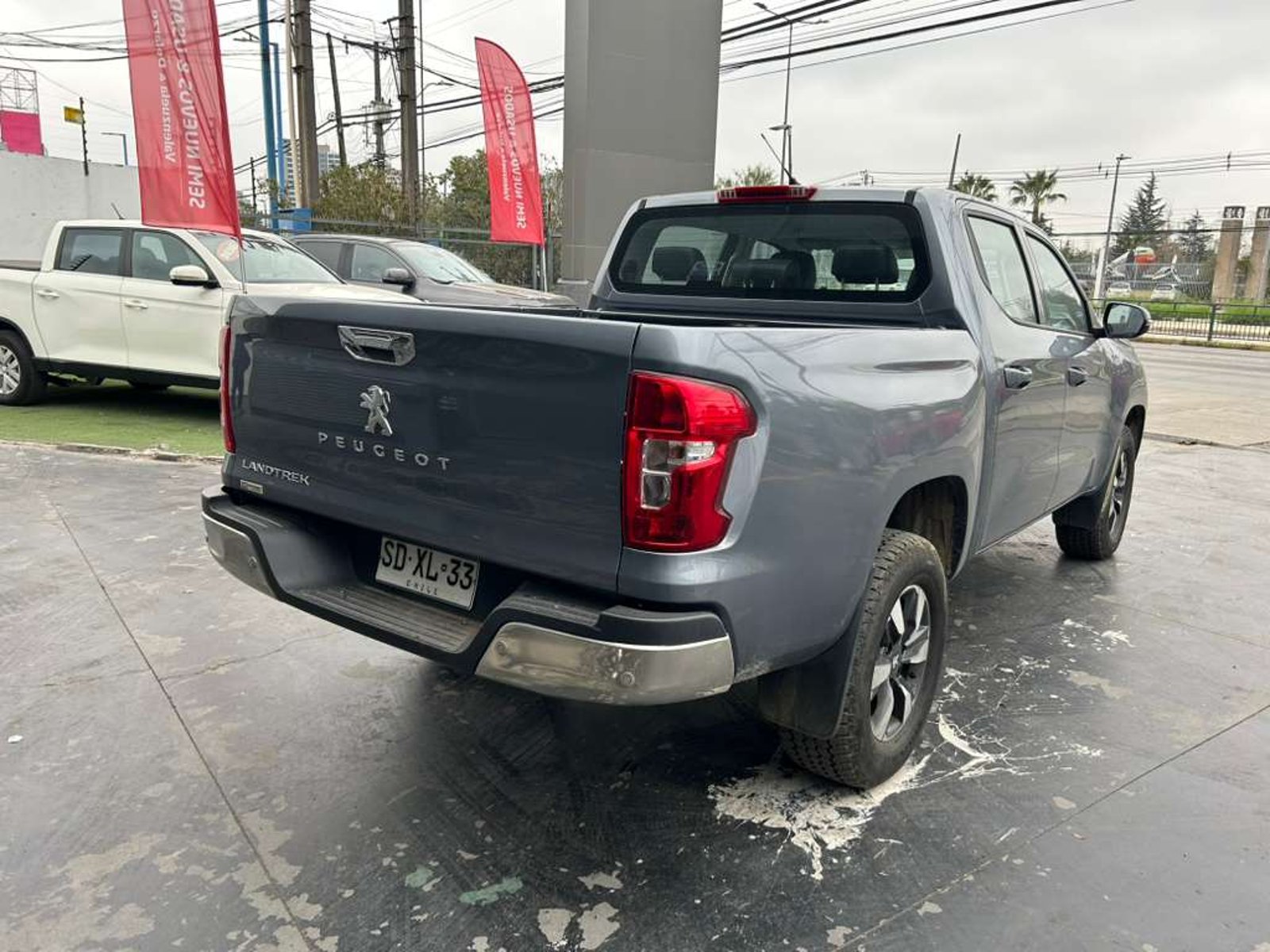 Peugeot LANDTREK Action4 BlueHDi 180 4x4 MT 2022 - Foto 5 de 13
