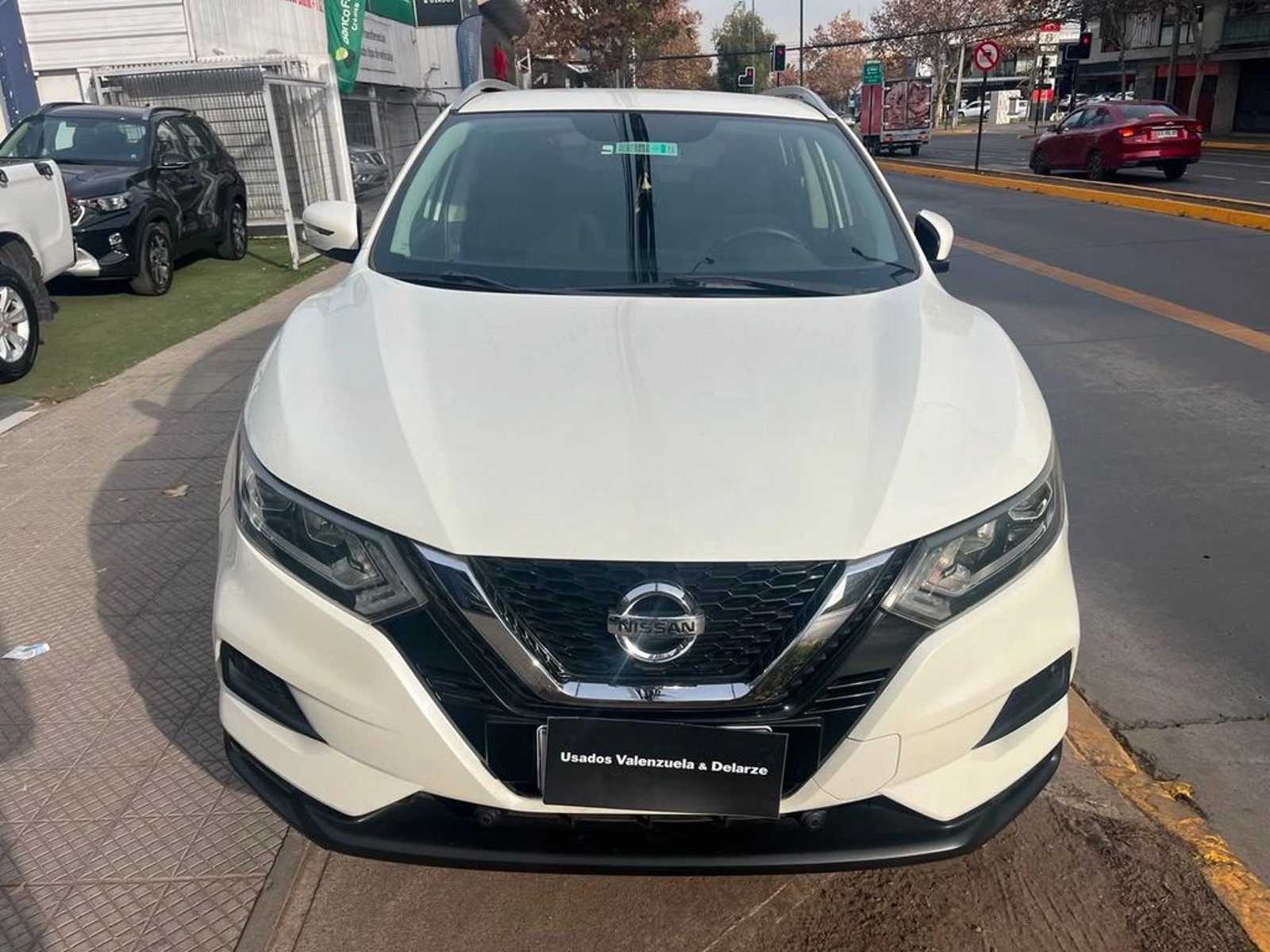 Nissan QASHQAI SENSE 2.0 2018 - Foto 2 de 15