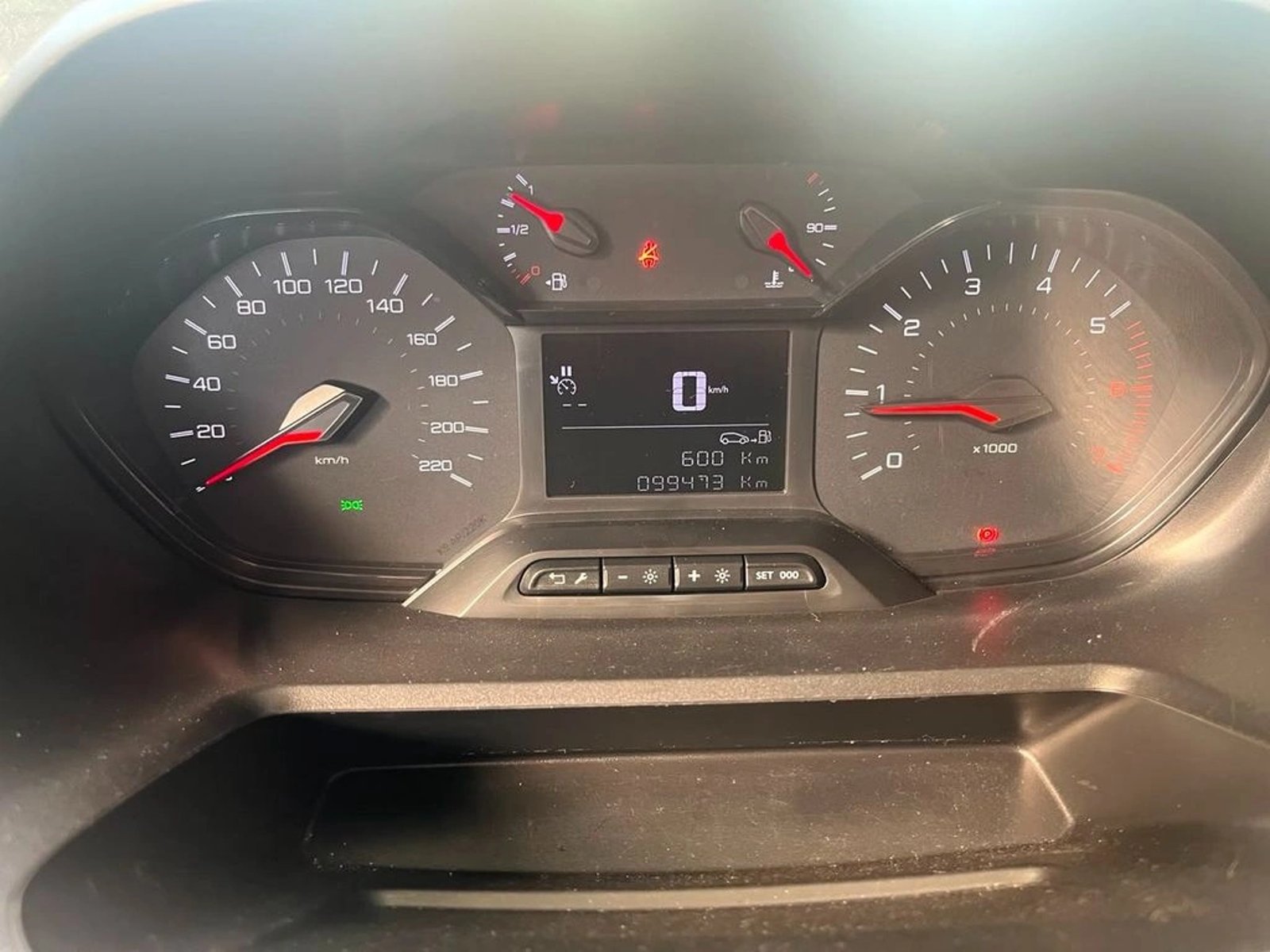 Peugeot PARTNER L1 BlueHDi 100 2024 - Imagen 14 de 15